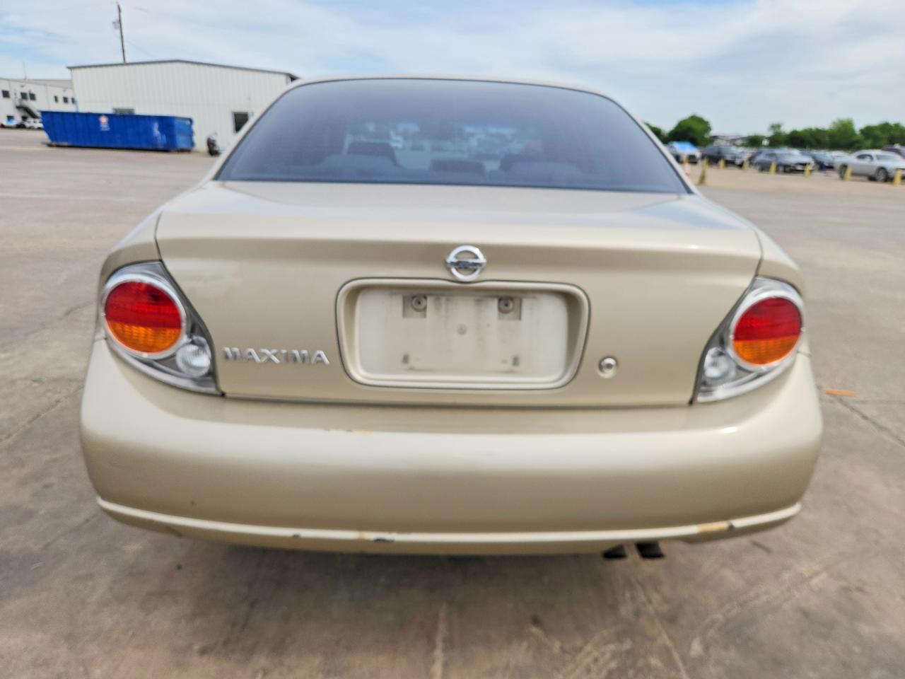 2003 NISSAN MAXIMA GXE photo 11