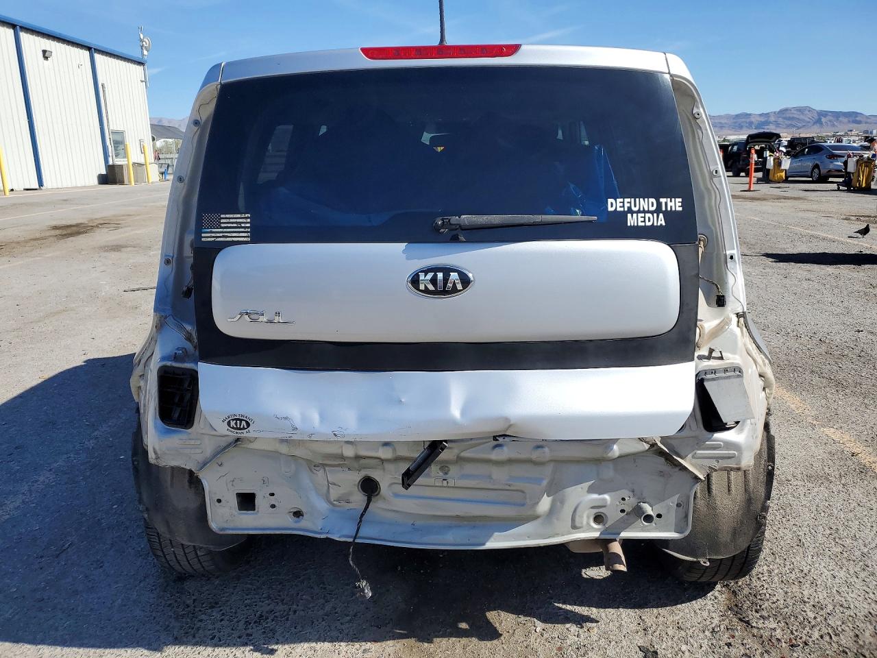 2015 KIA SOUL + photo 11
