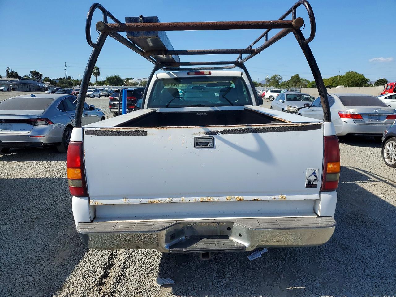 2001 GMC NEW SIERRA C2500 photo 16