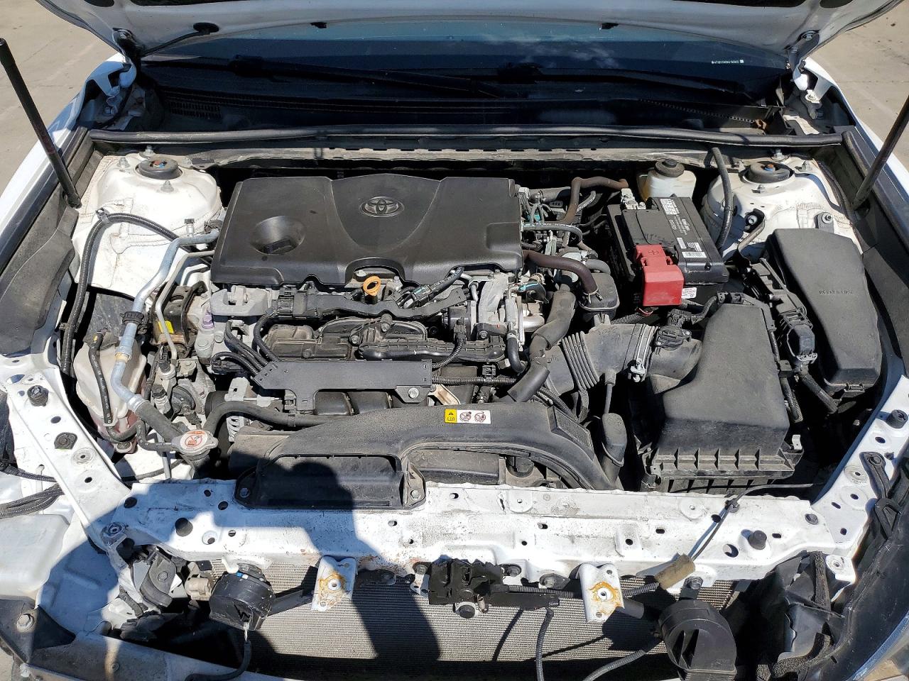 2019 TOYOTA CAMRY SE photo 21