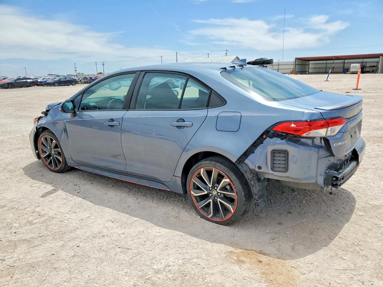 2021 TOYOTA COROLLA SE photo 3