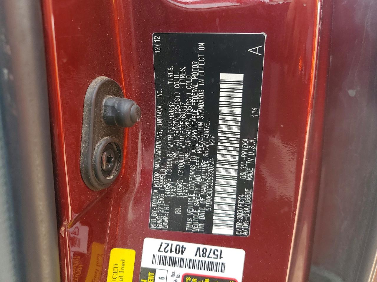 2013 TOYOTA SIENNA LE photo 25