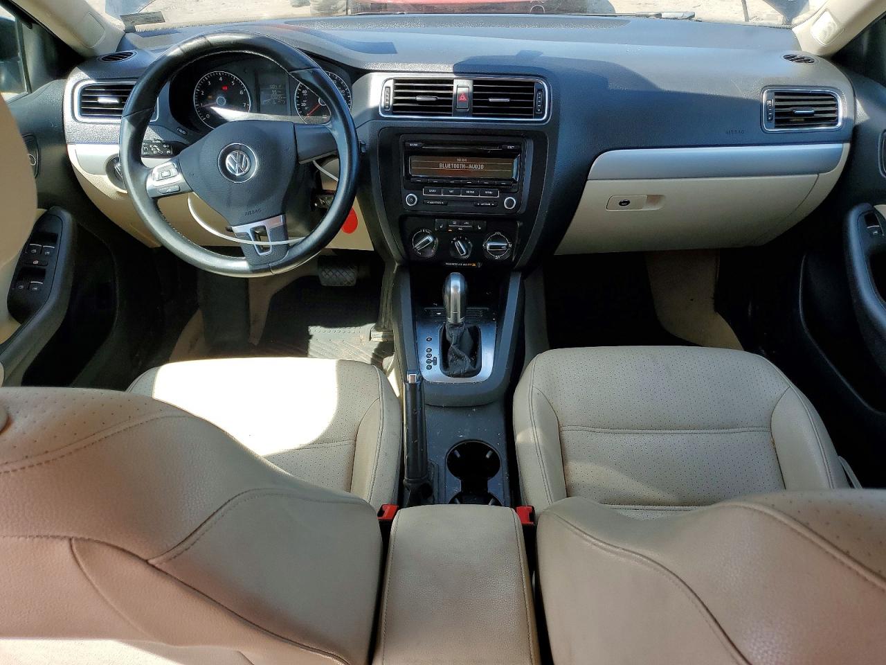 2014 VOLKSWAGEN JETTA SE photo 22