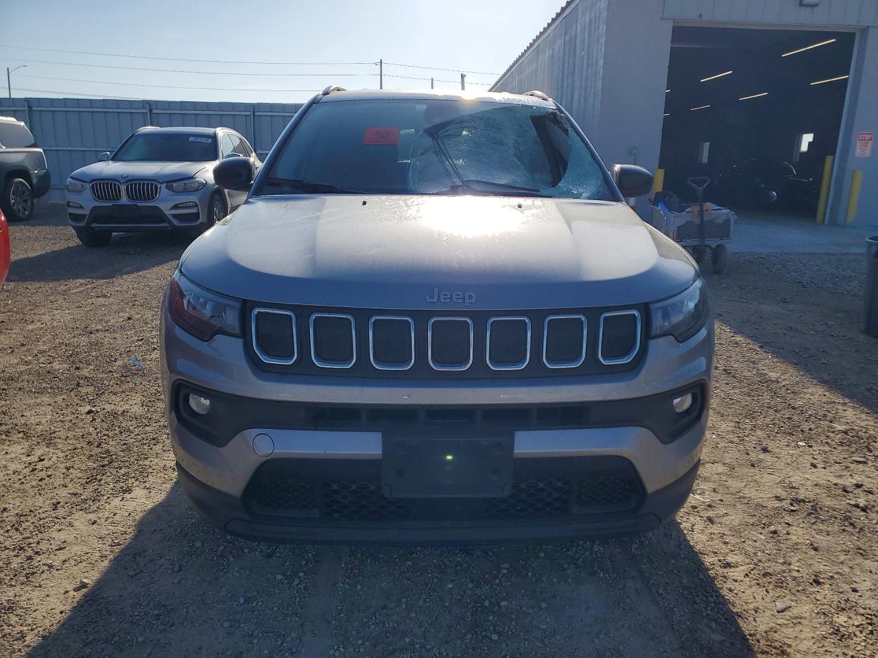 2022 JEEP COMPASS LATITUDE photo 9