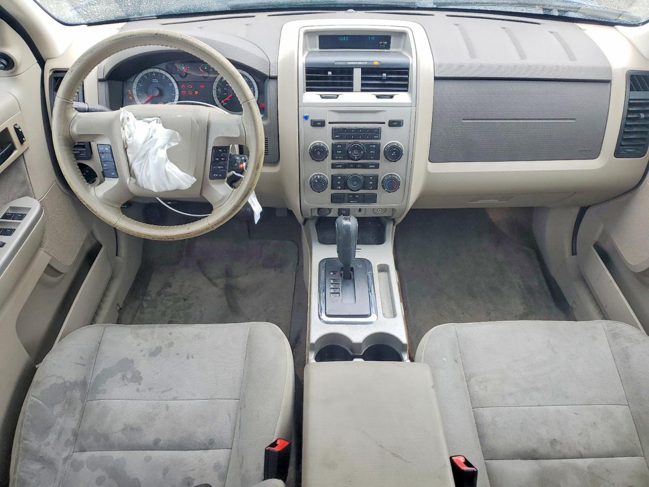 2011 FORD ESCAPE XLT photo 22