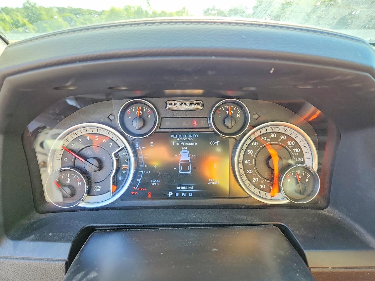 2014 RAM 1500 LARAMIE photo 17