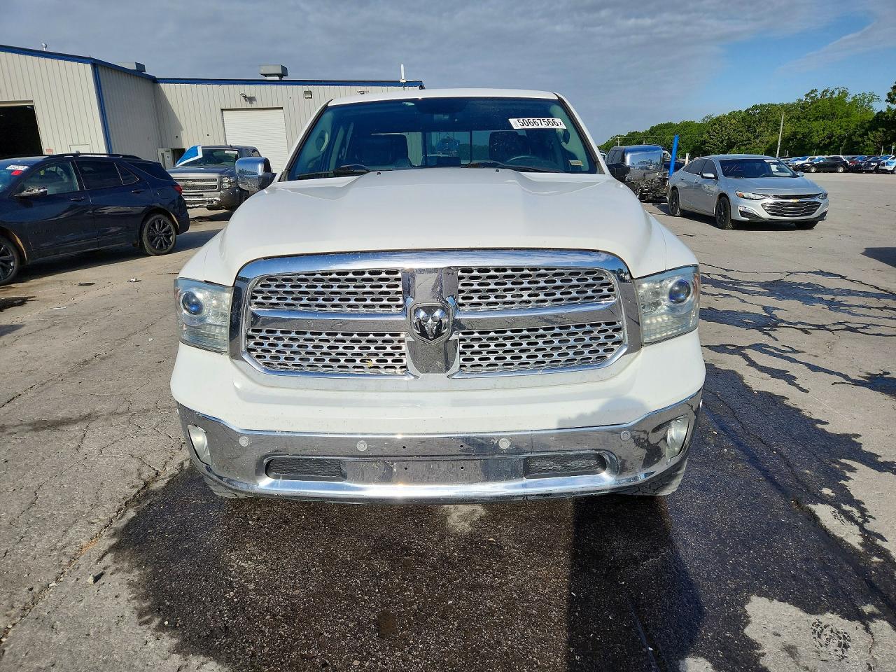 2014 RAM 1500 LARAMIE photo 9