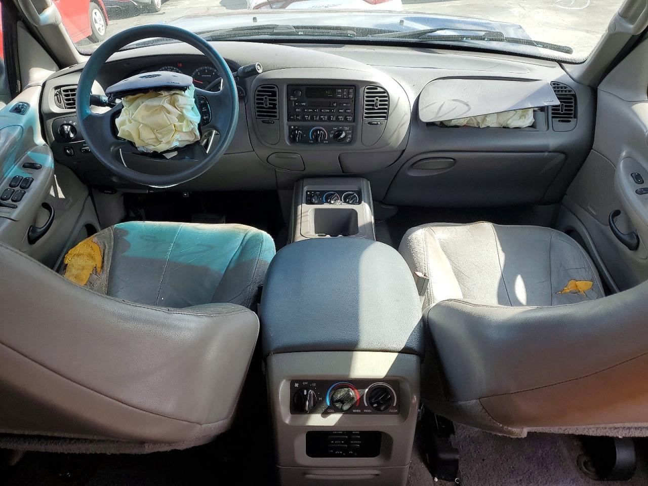 2002 FORD EXPEDITION XLT photo 22