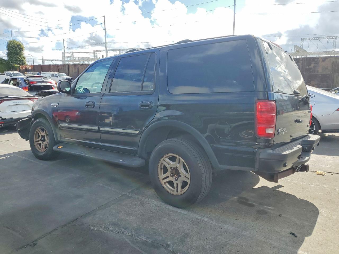 2002 FORD EXPEDITION XLT photo 4