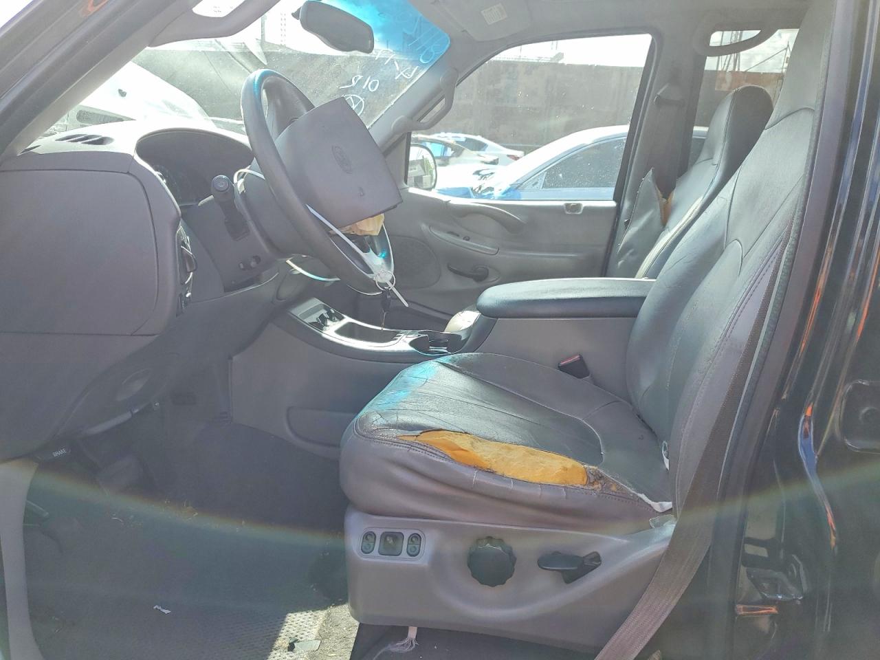 2002 FORD EXPEDITION XLT photo 19