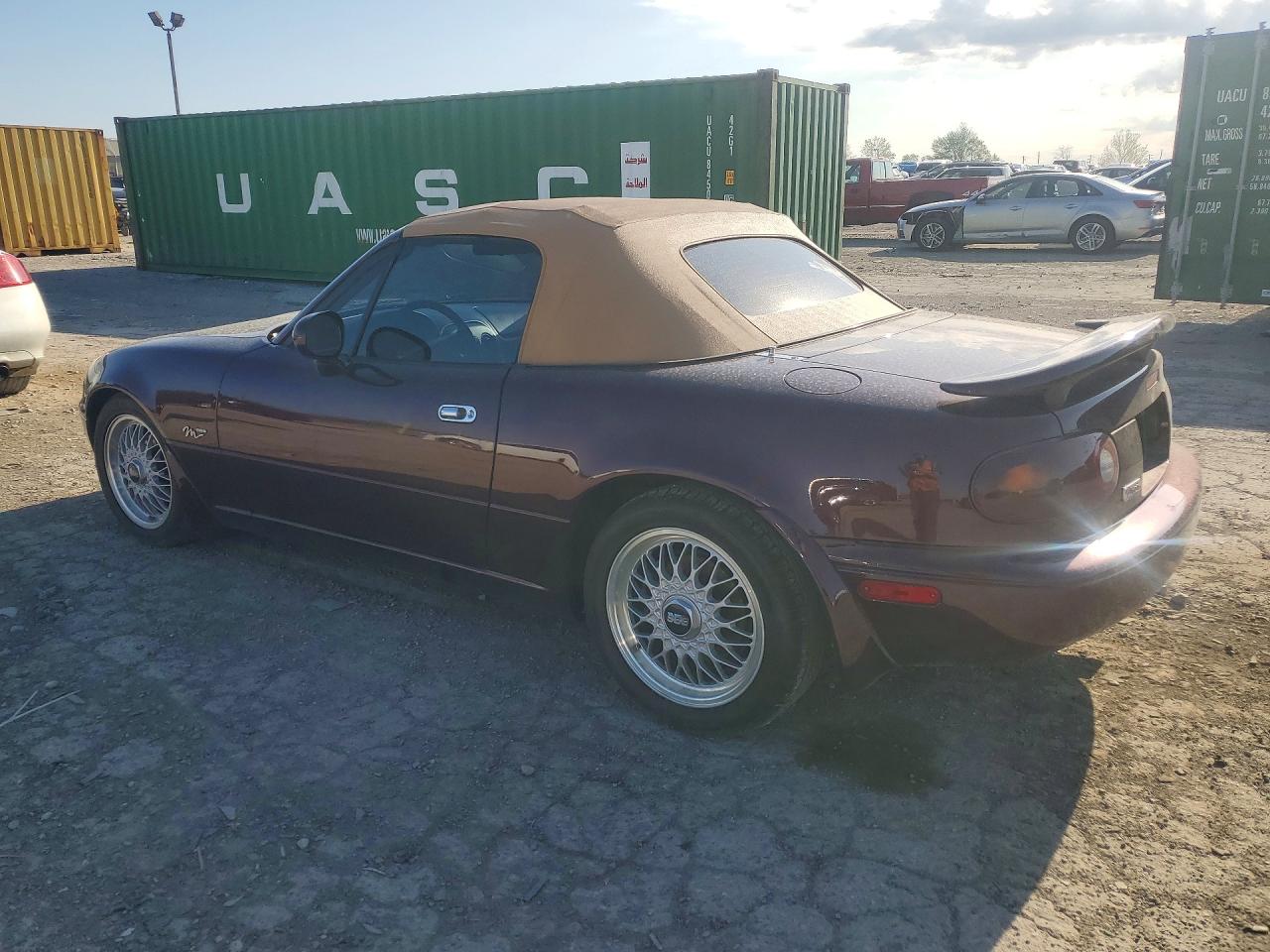 1995 MAZDA MX-5 MIATA photo 2