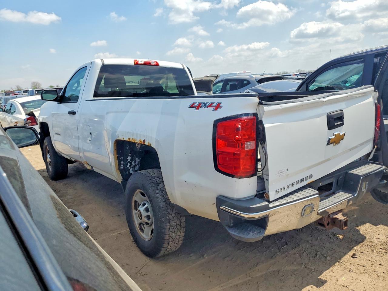 2016 CHEVROLET SILVERADO K2500 HEAVY DUTY photo 3