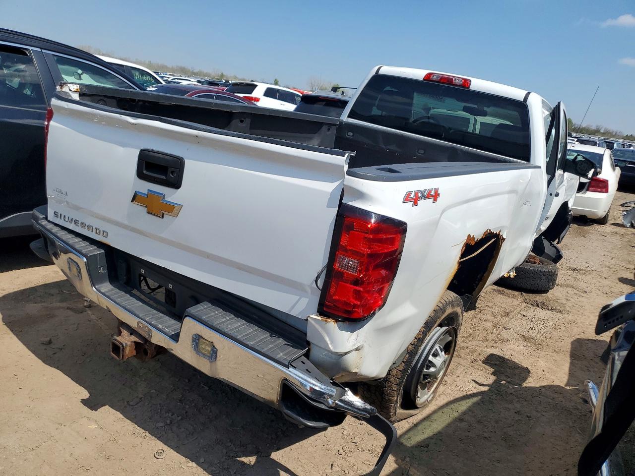 2016 CHEVROLET SILVERADO K2500 HEAVY DUTY photo 5