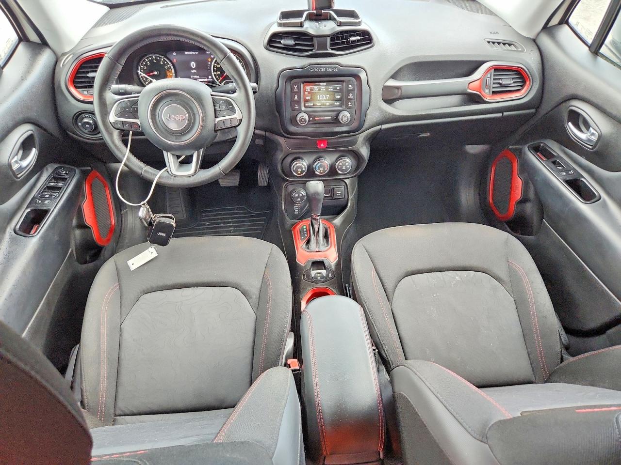 2017 JEEP RENEGADE TRAILHAWK photo 15