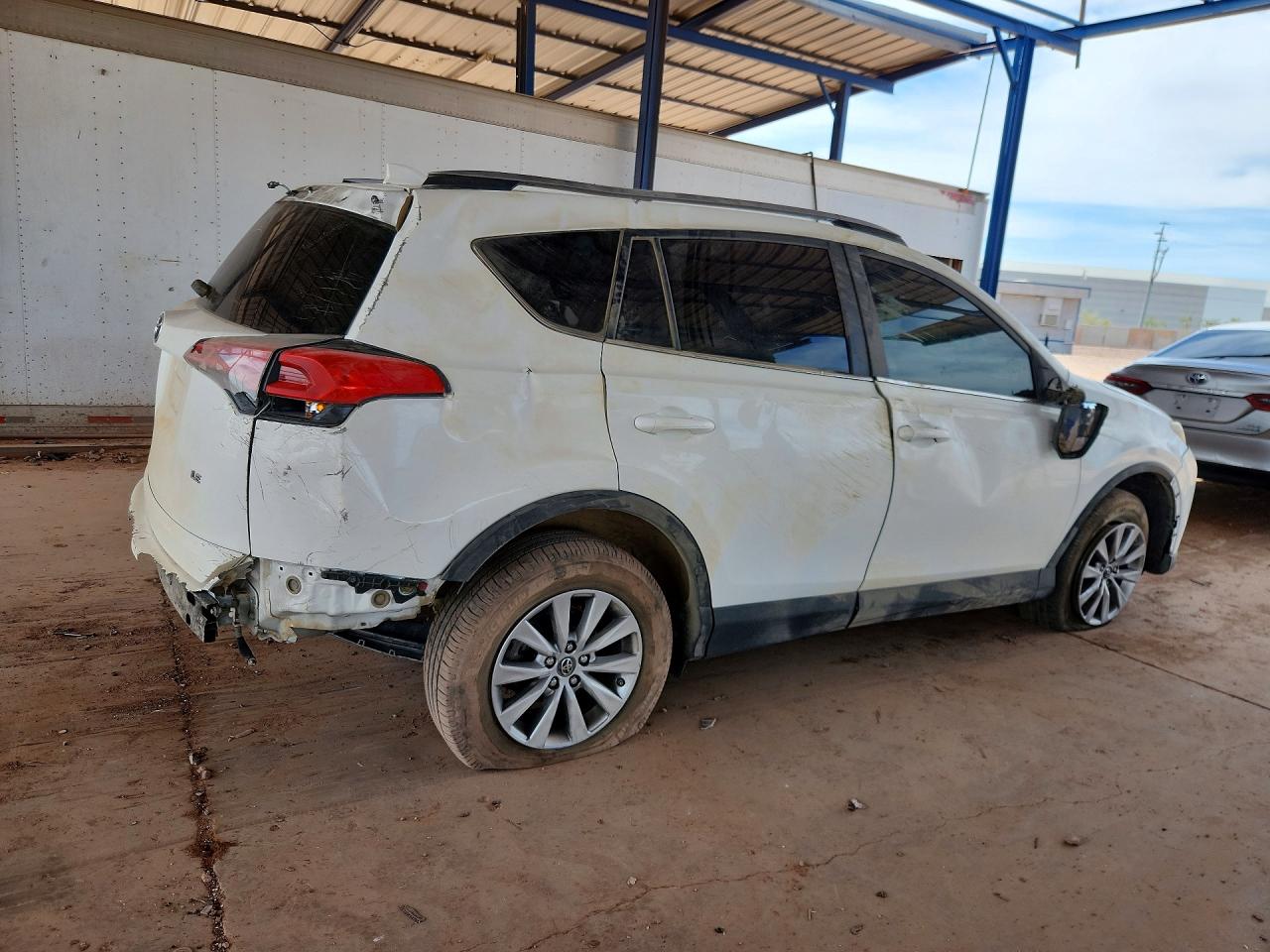 2017 TOYOTA RAV4 LE photo 5
