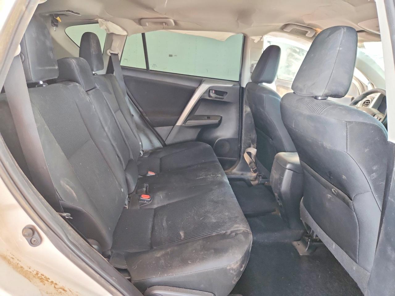 2017 TOYOTA RAV4 LE photo 21