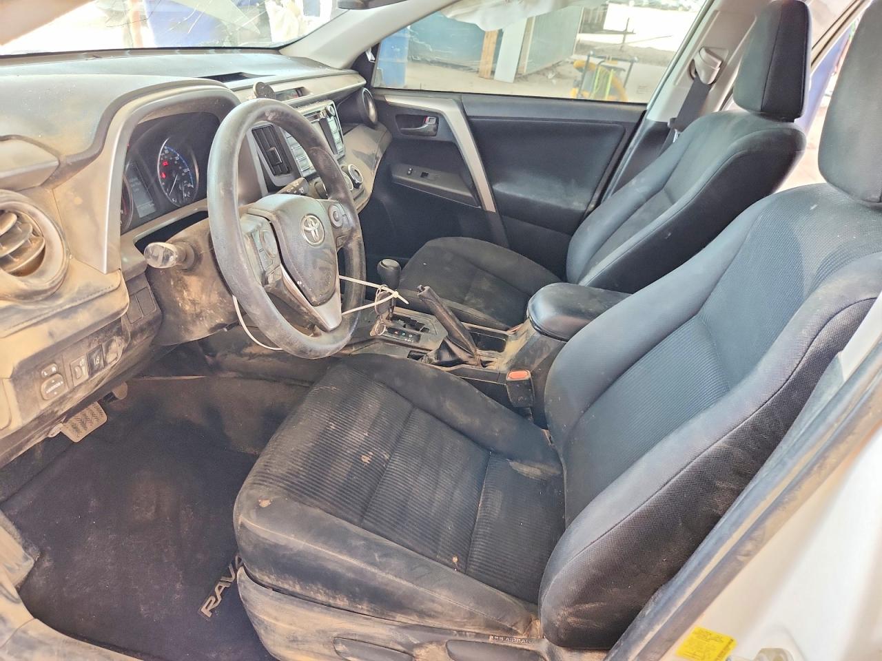 2017 TOYOTA RAV4 LE photo 13