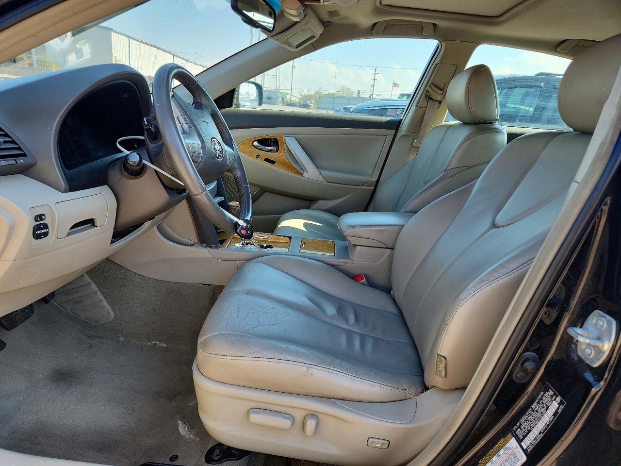 2007 TOYOTA CAMRY XLE photo 7