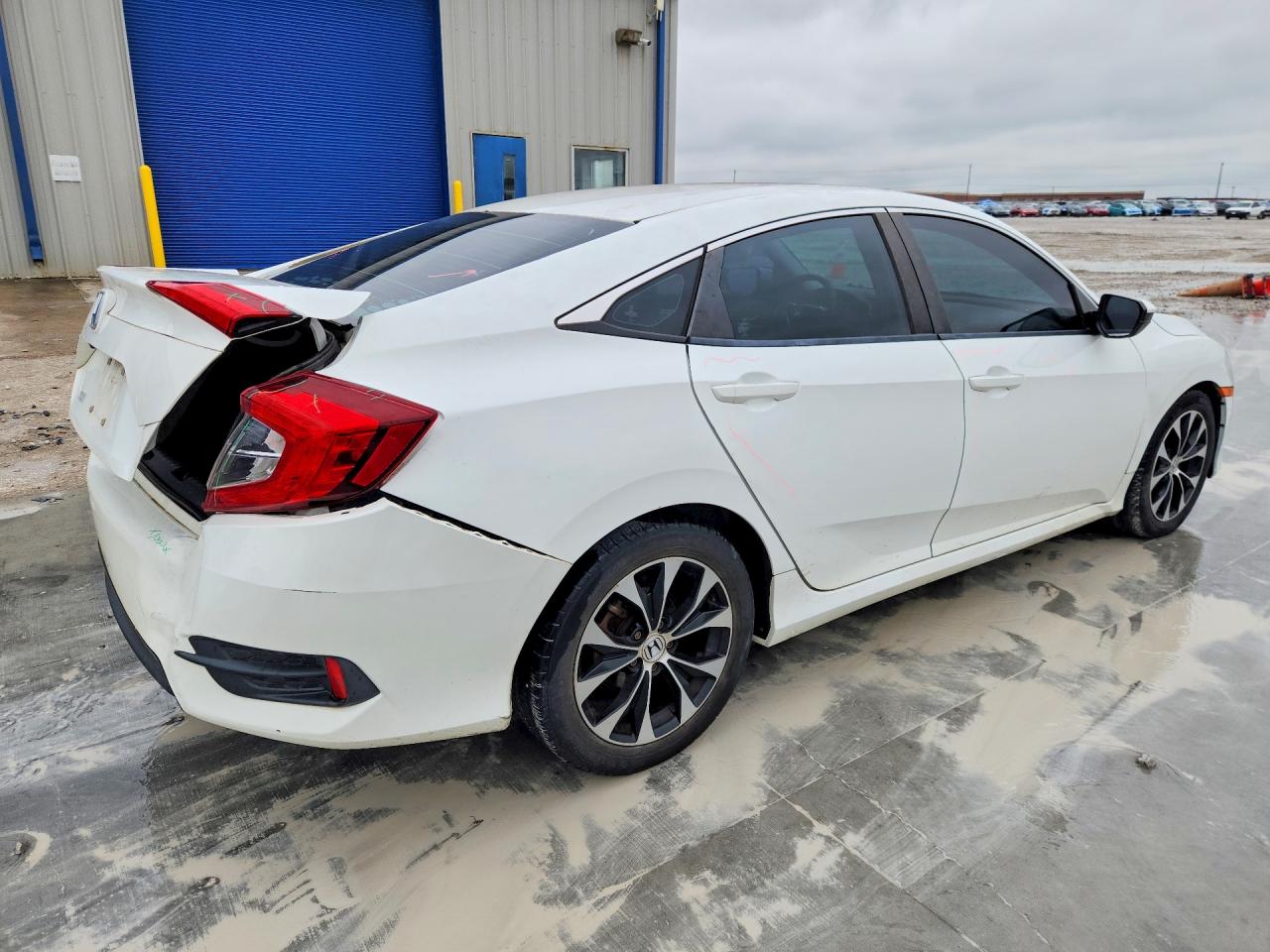 2016 HONDA CIVIC LX photo 5