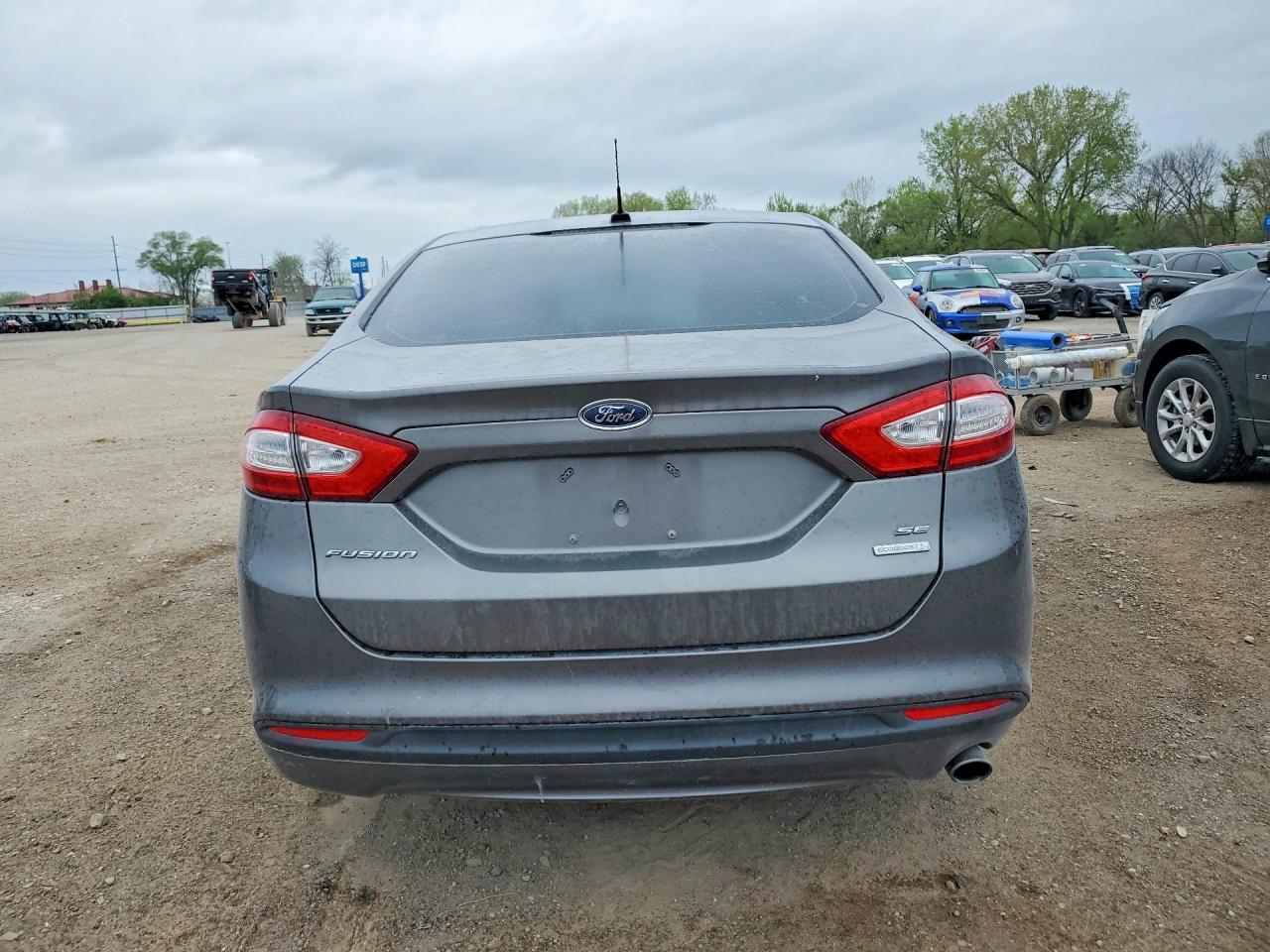 2014 FORD FUSION SE photo 11