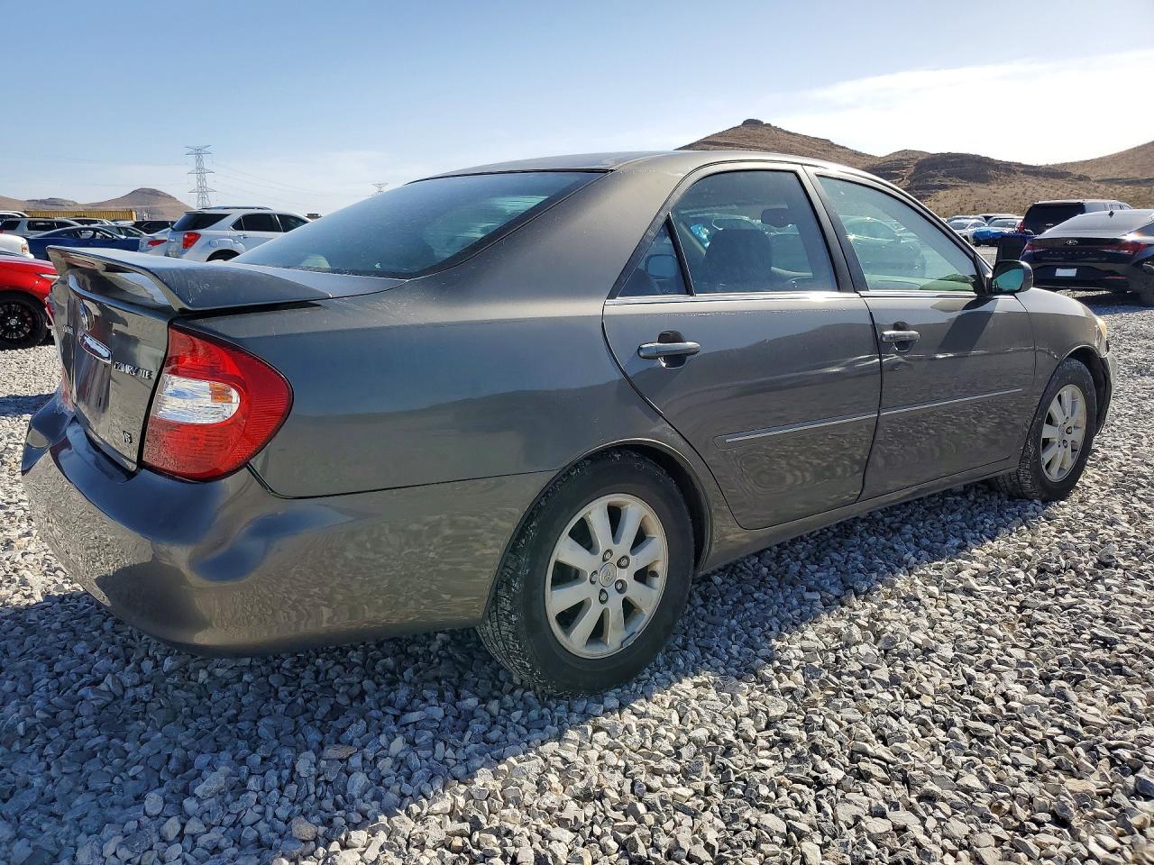 2003 TOYOTA CAMRY XLE V6 photo 5