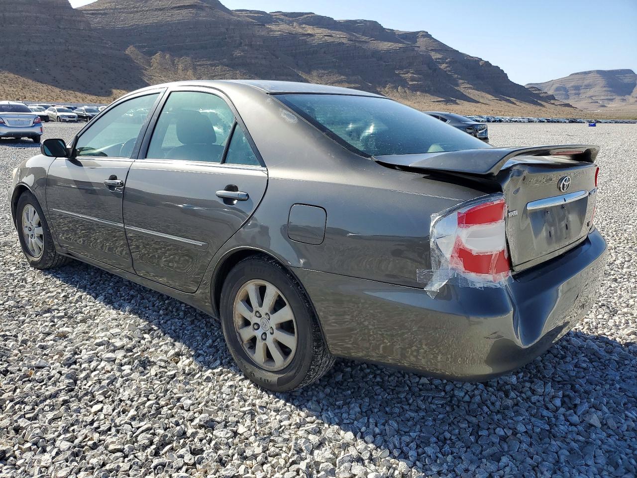 2003 TOYOTA CAMRY XLE V6 photo 3