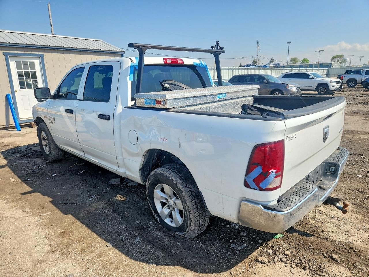 2022 RAM 1500 CLASSIC TRADESMAN photo 3