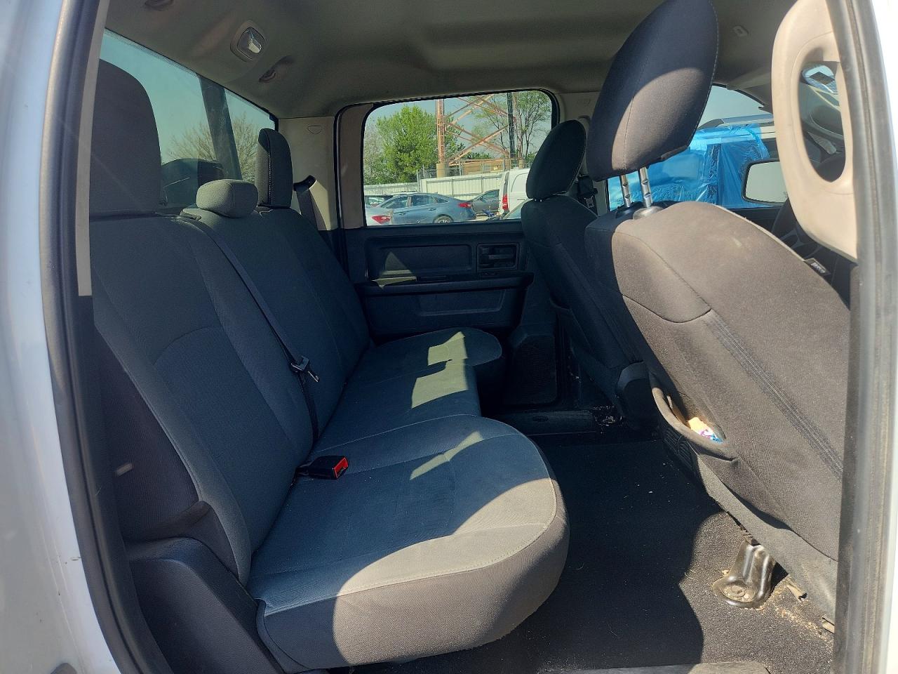 2022 RAM 1500 CLASSIC TRADESMAN photo 19