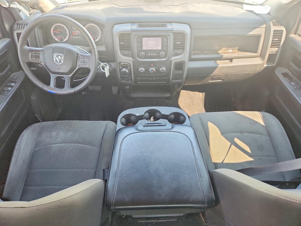 2022 RAM 1500 CLASSIC TRADESMAN photo 15