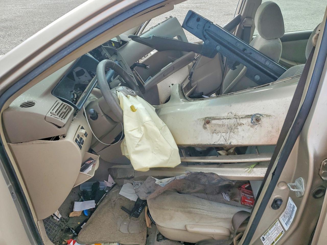 2005 TOYOTA COROLLA CE photo 7