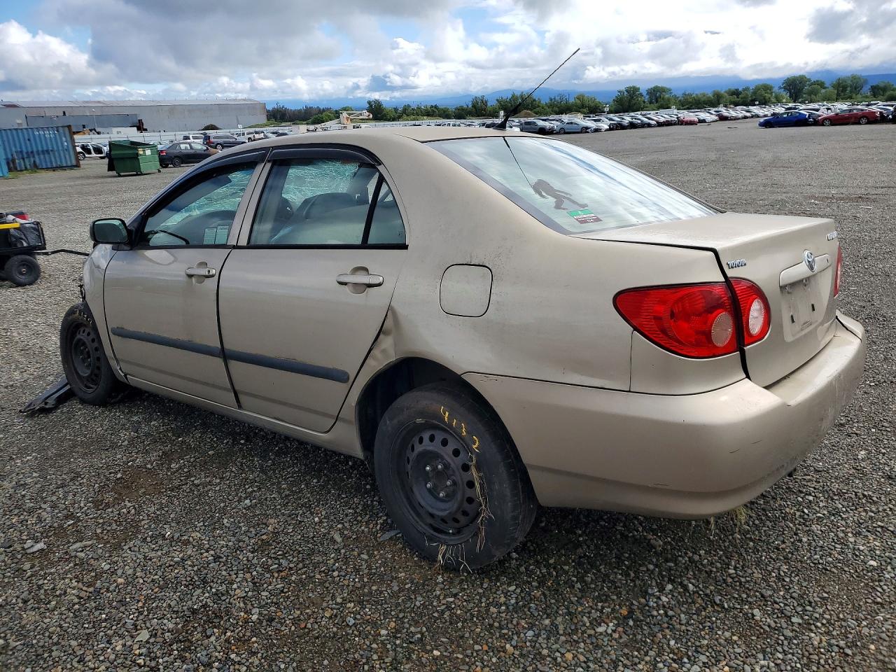 2005 TOYOTA COROLLA CE photo 2