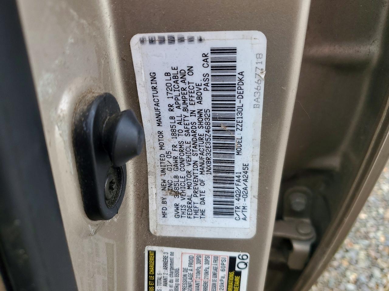2005 TOYOTA COROLLA CE photo 13