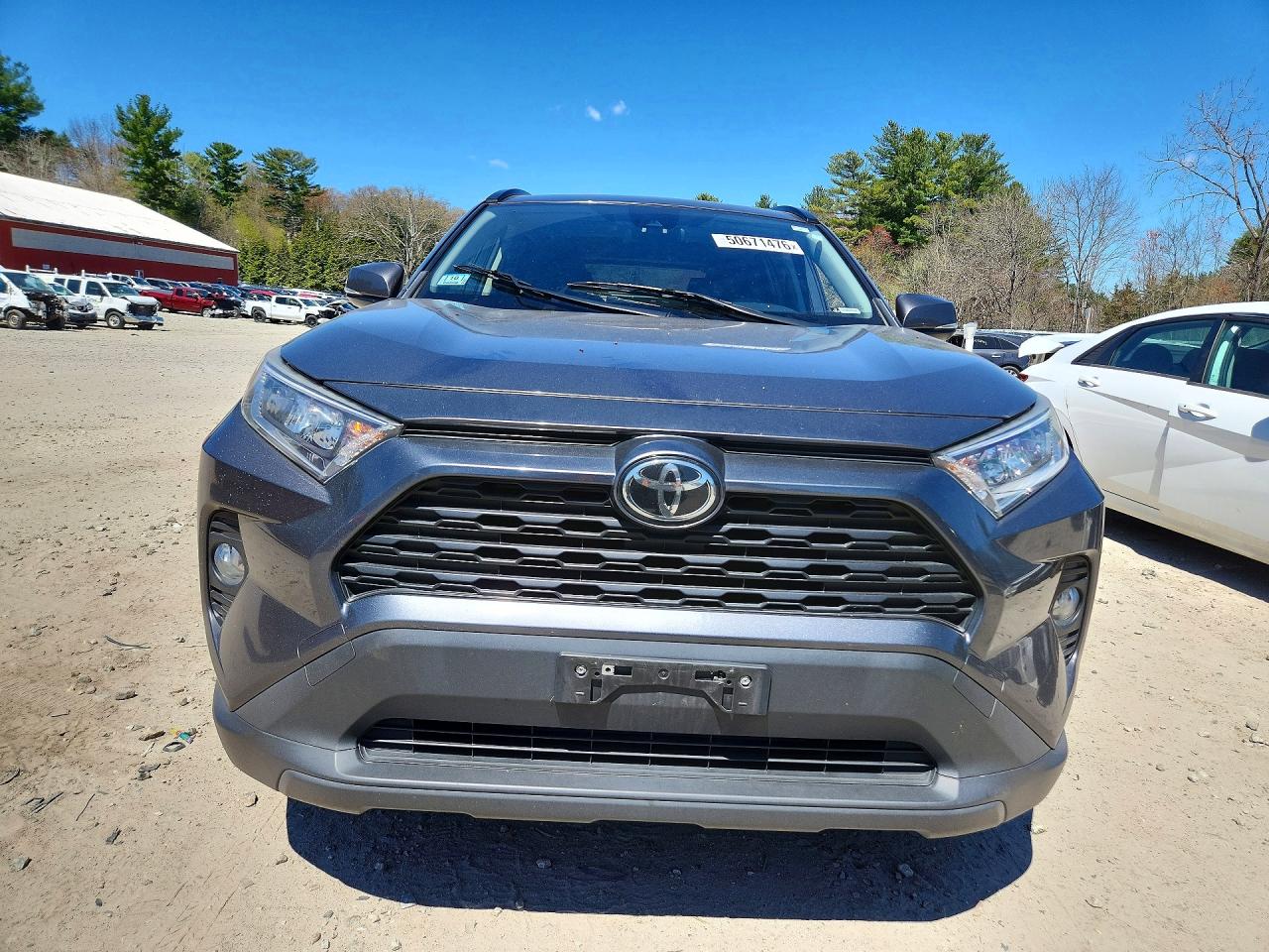 2019 TOYOTA RAV4 XLE photo 13