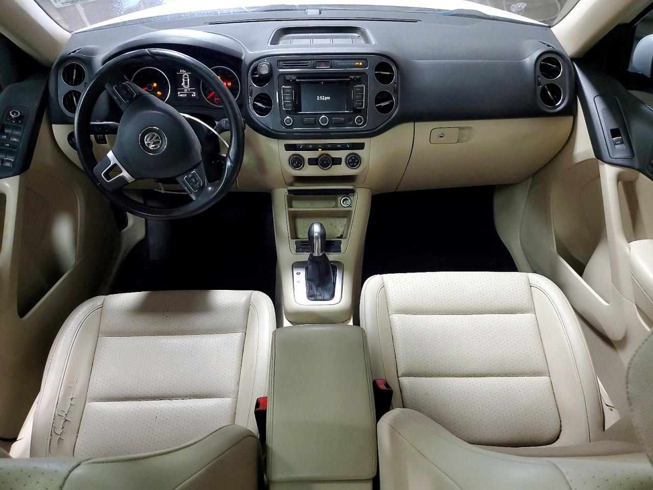 2013 VOLKSWAGEN TIGUAN S photo 15