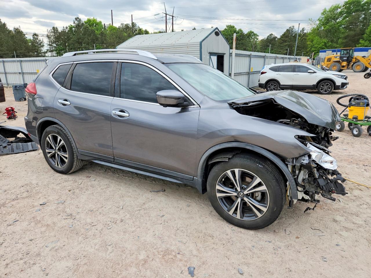 2019 NISSAN ROGUE SV photo 10