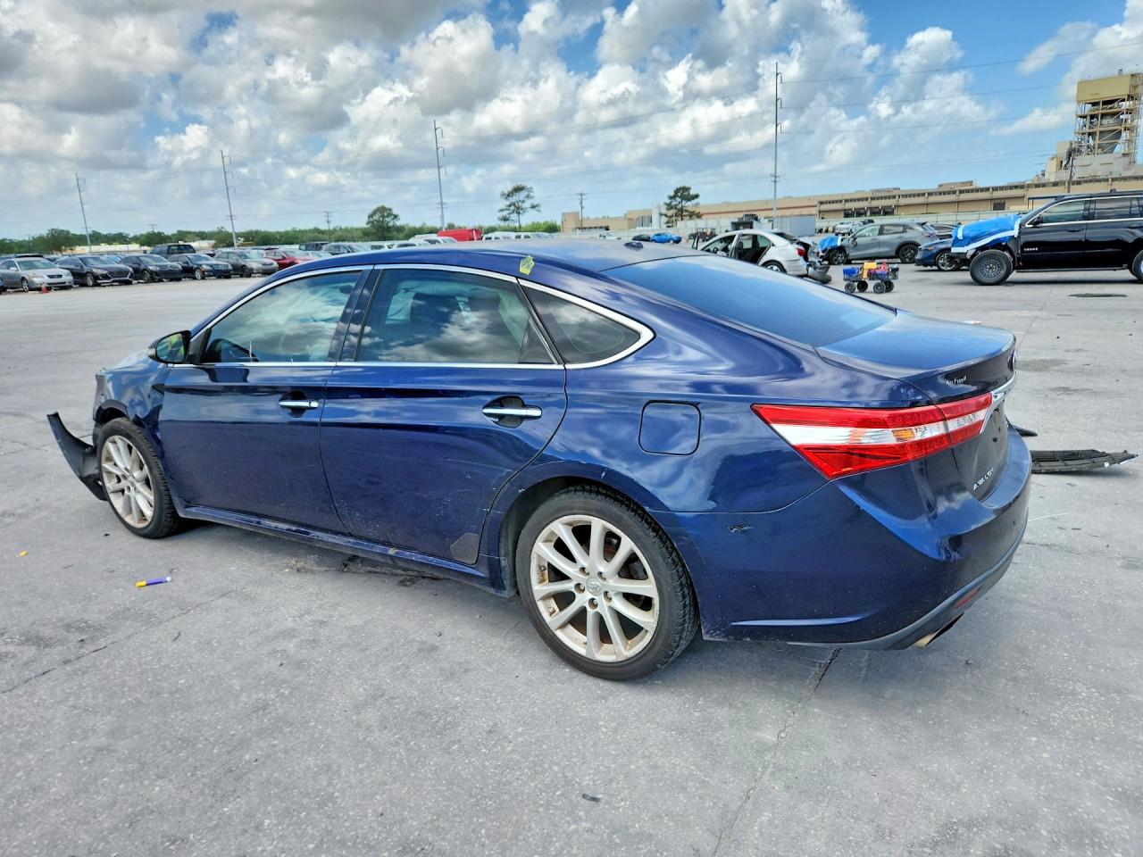 2013 TOYOTA AVALON XLE TOURING photo 4