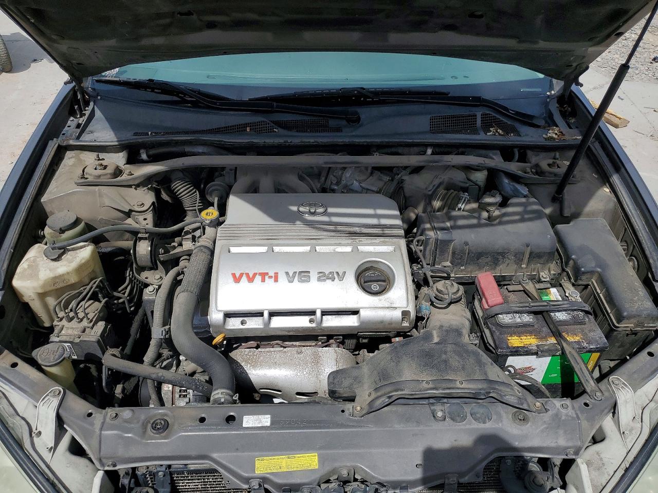 2005 TOYOTA CAMRY XLE V6 photo 11