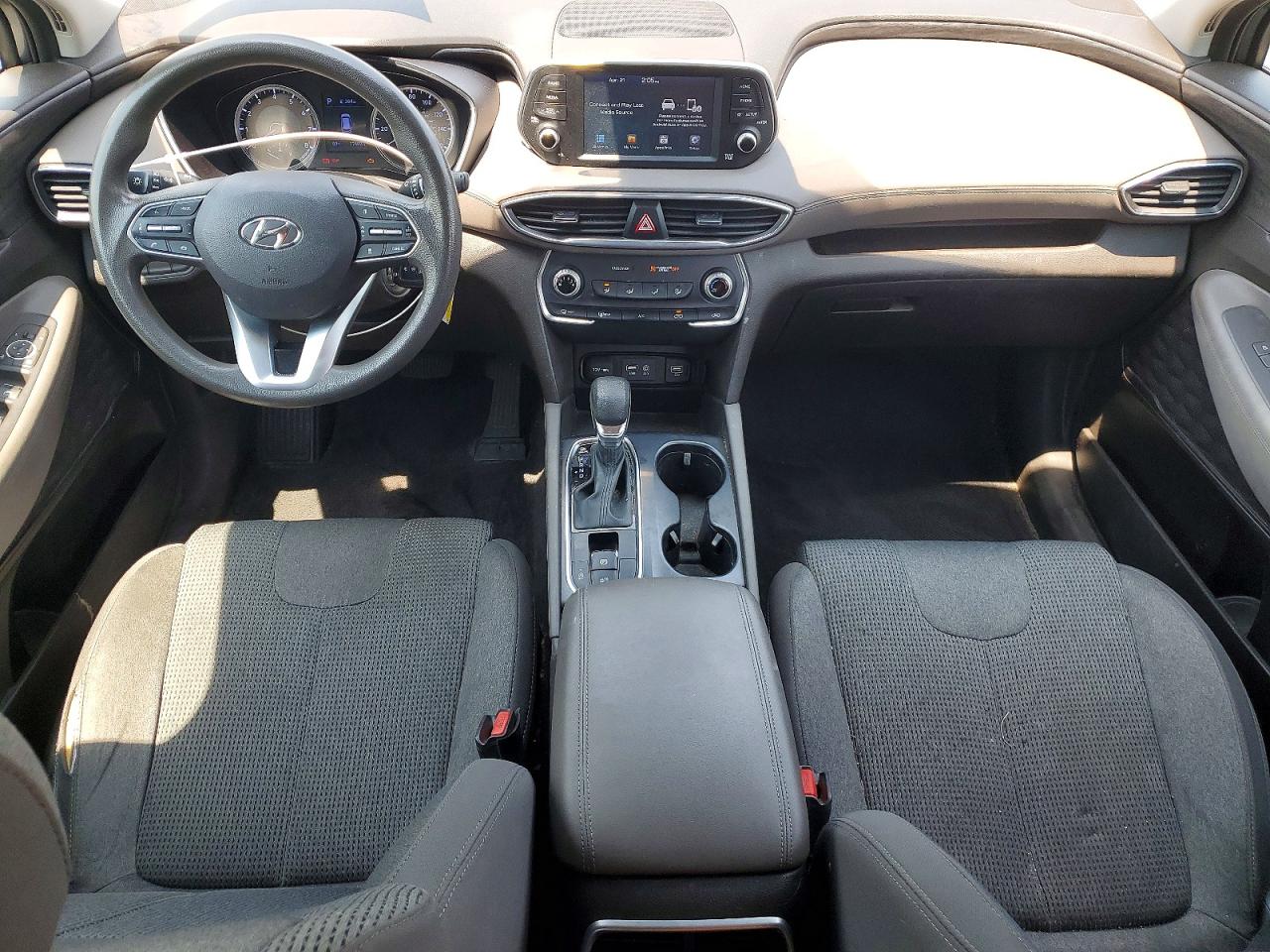 2019 HYUNDAI SANTA FE SE photo 15