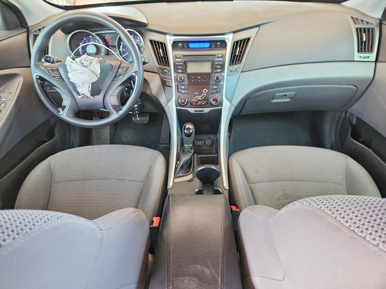 2013 HYUNDAI SONATA GLS photo 15