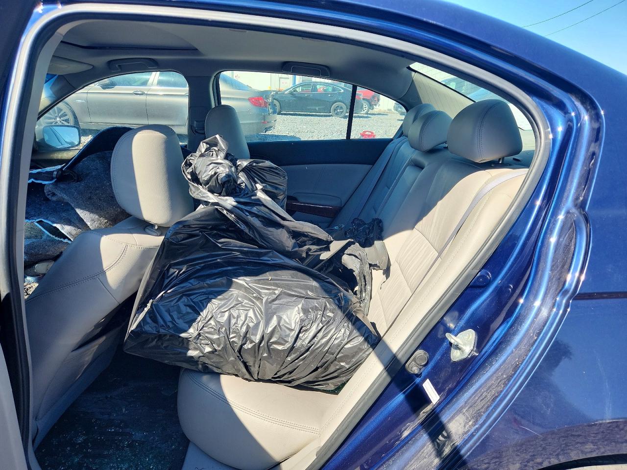 2011 HONDA ACCORD EXL photo 19