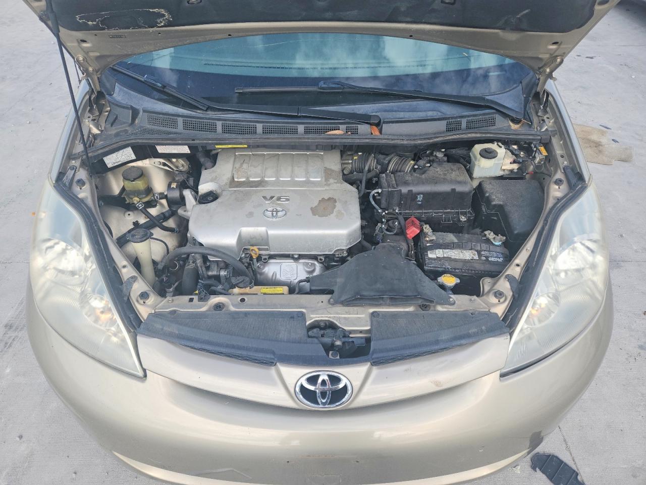 2008 TOYOTA SIENNA LE 7-PASSENGER photo 34