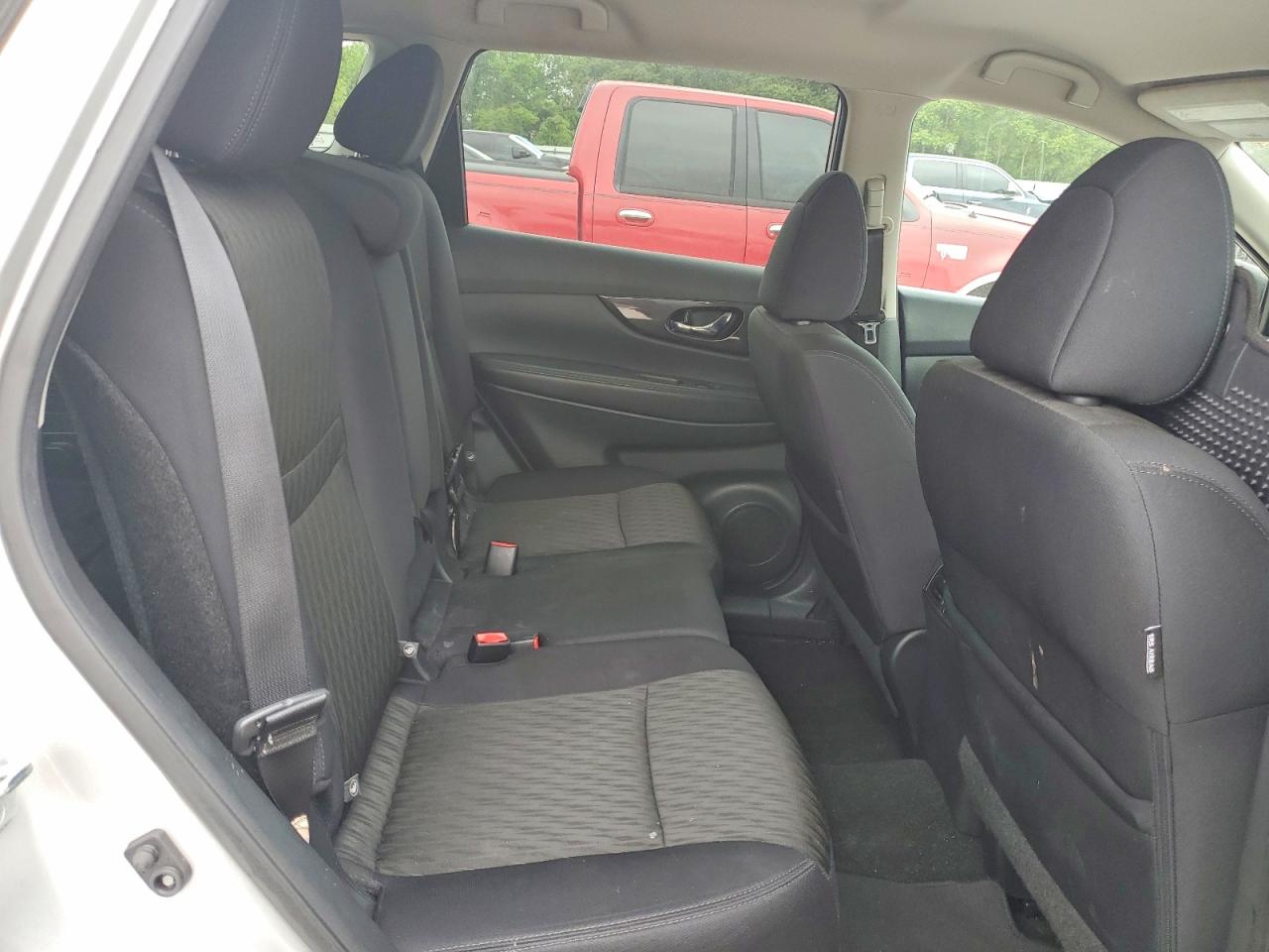 2018 NISSAN ROGUE SV photo 19