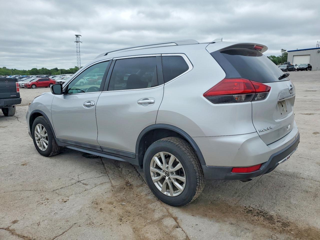 2018 NISSAN ROGUE SV photo 3
