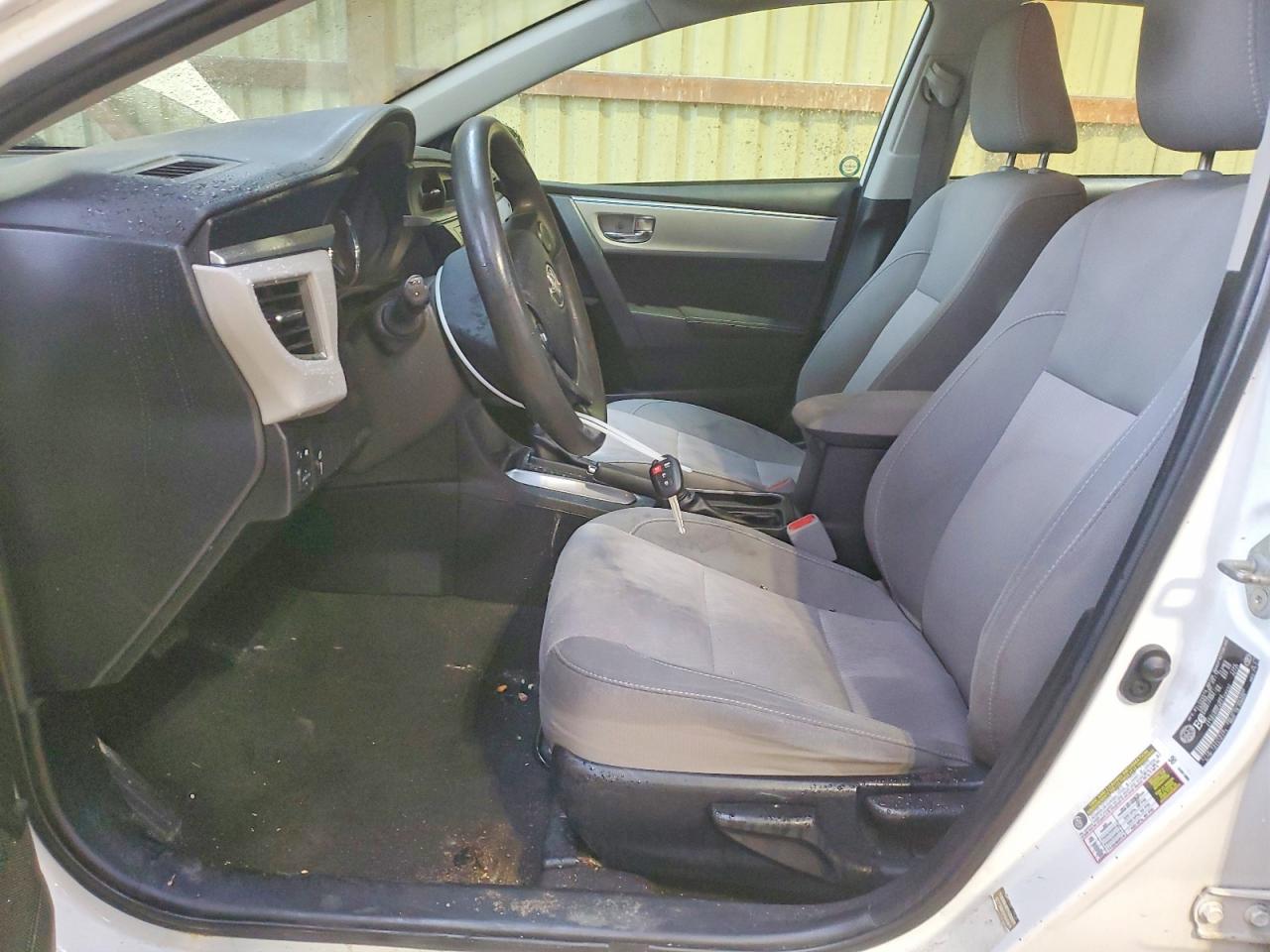 2014 TOYOTA COROLLA L photo 19