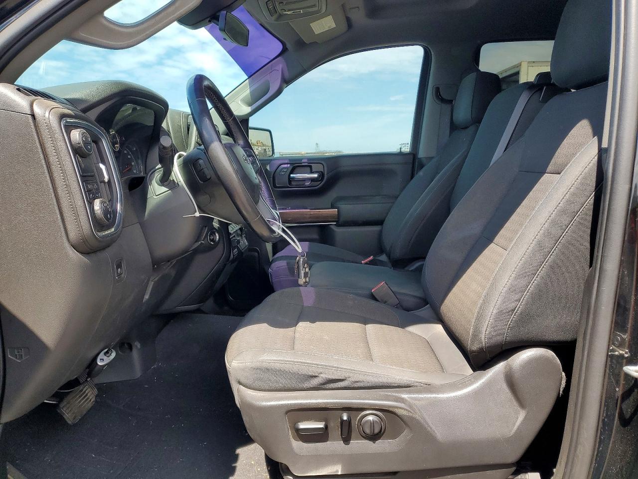 2019 CHEVROLET SILVERADO C1500 RST photo 19