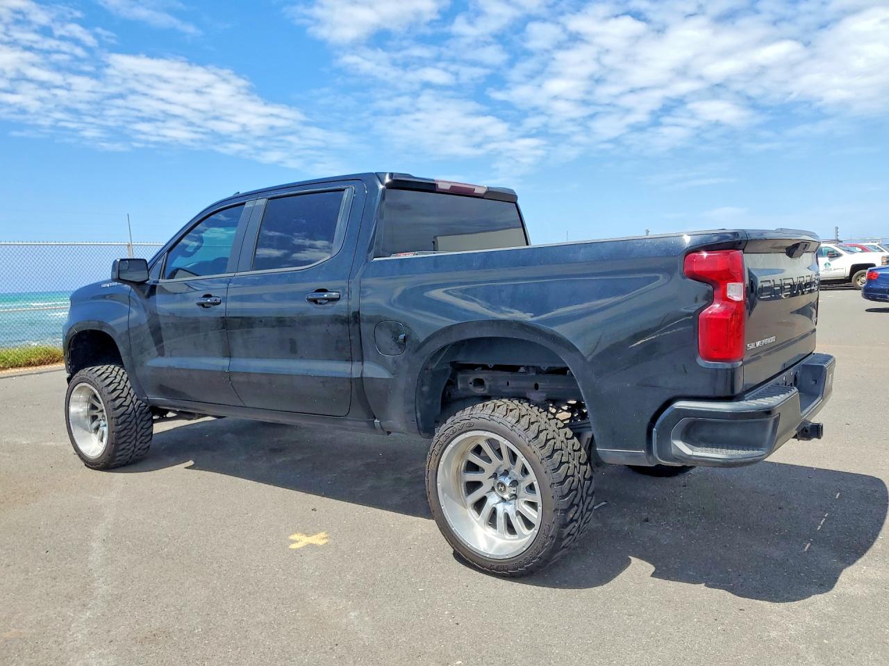 2019 CHEVROLET SILVERADO C1500 RST photo 4