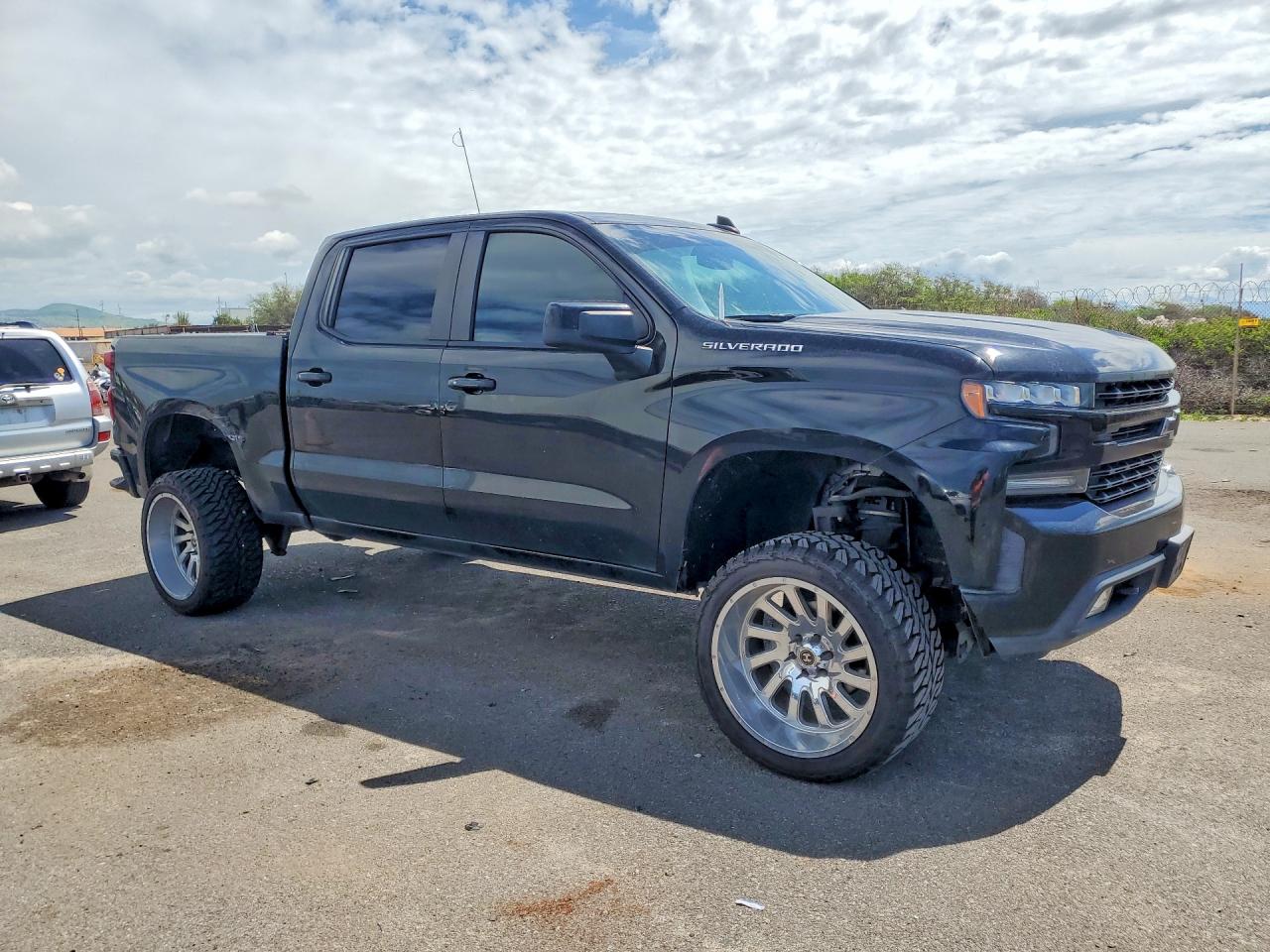 2019 CHEVROLET SILVERADO C1500 RST photo 10