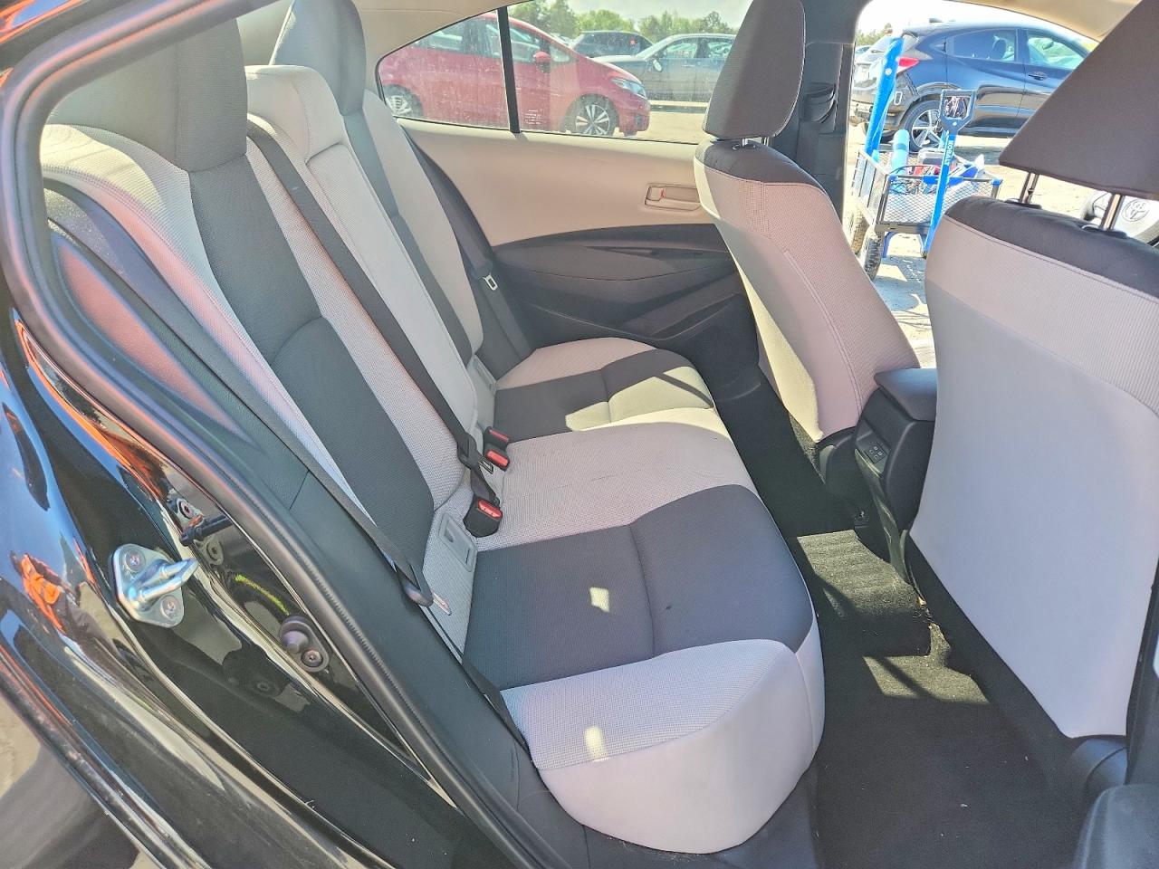 2023 TOYOTA COROLLA LE photo 28