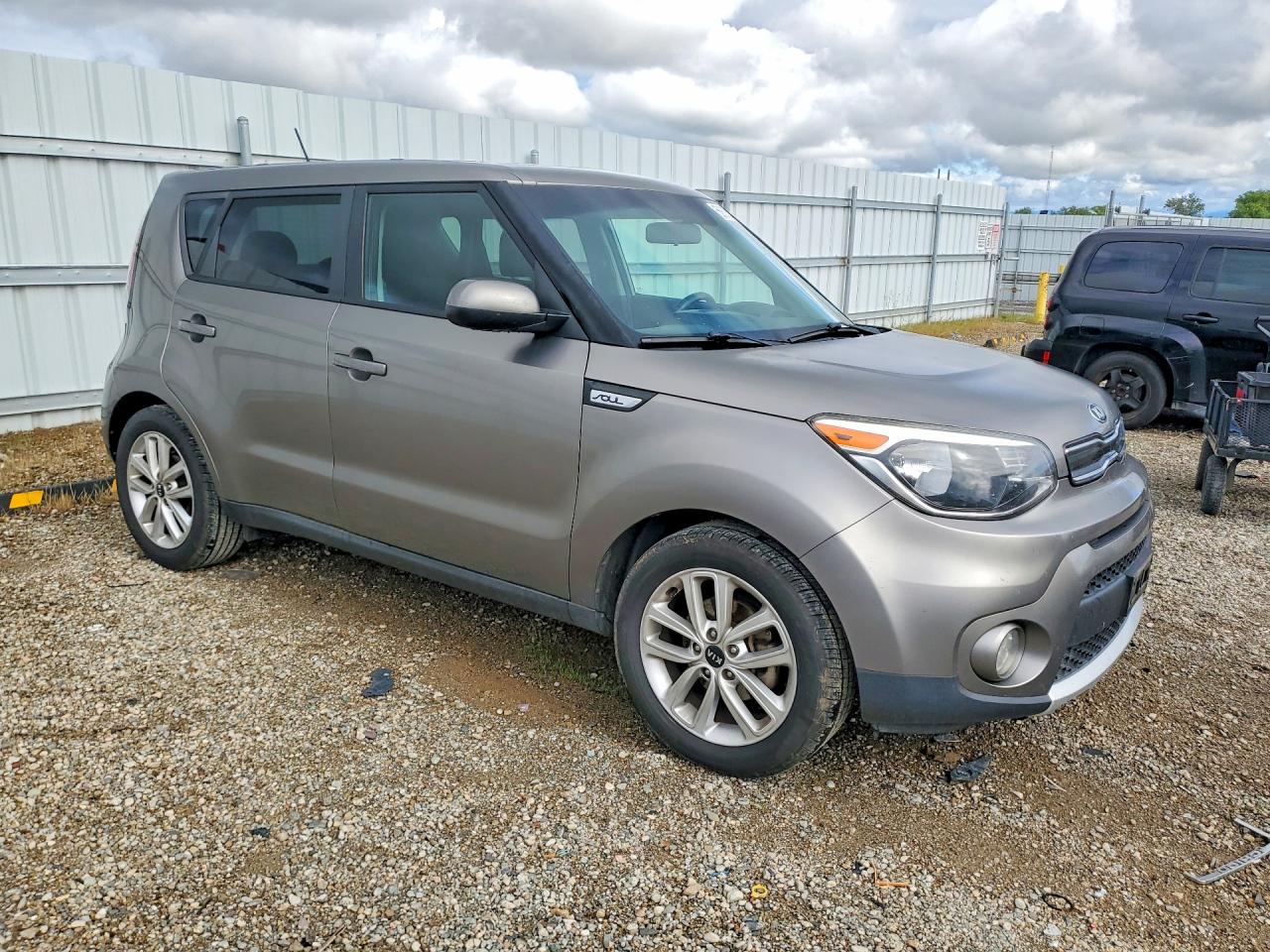 2017 KIA SOUL + photo 4