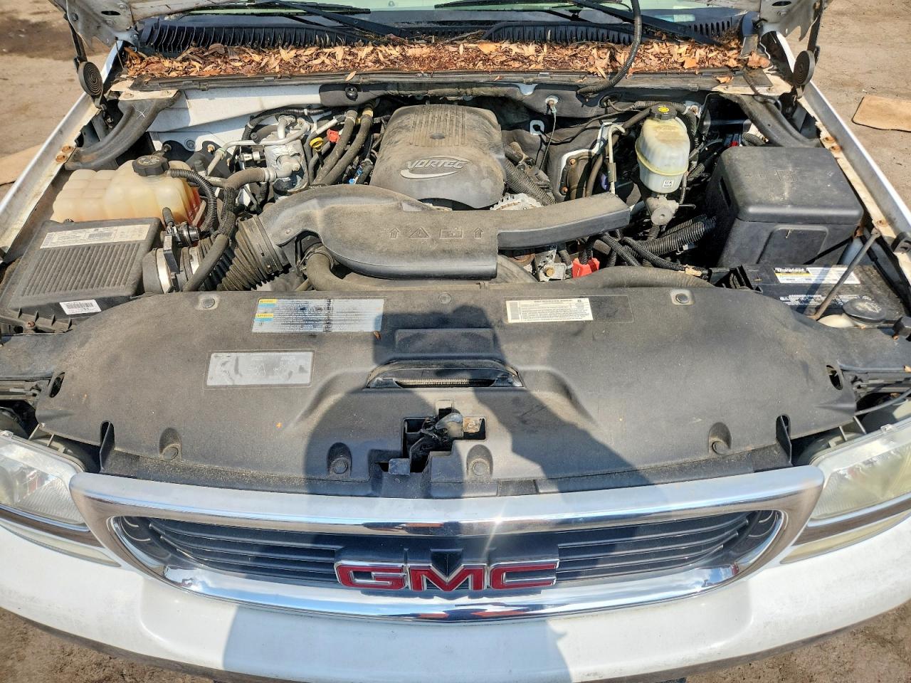 2003 GMC YUKON XL K2500 photo 12